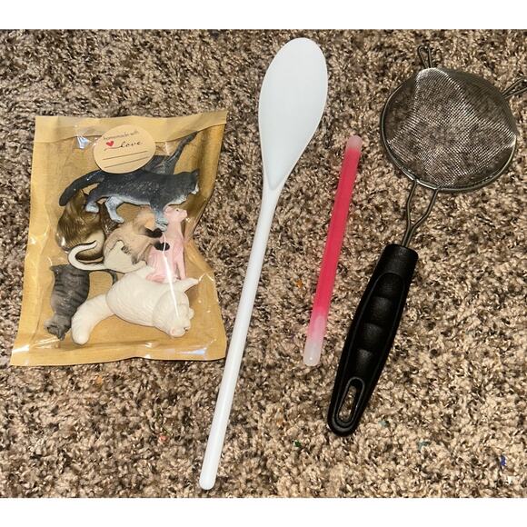 Handmade Cat Themed Sensory Bin (NEW) - Picture 5 of 5